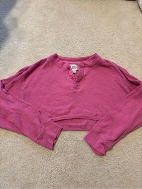 BDG Cropped Waffle Henley Top in Pink